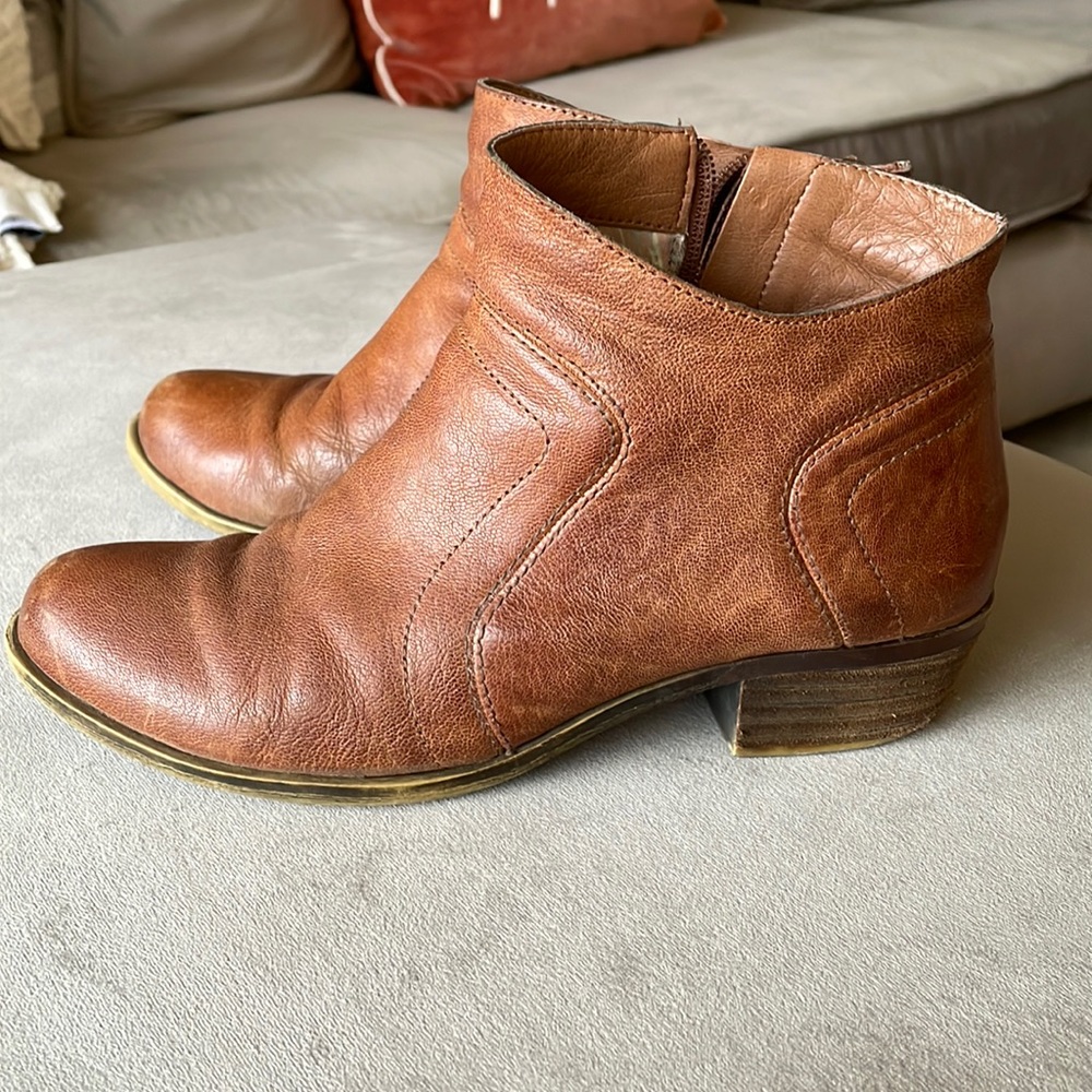 Lucky Brand Brown Leather Western Booties